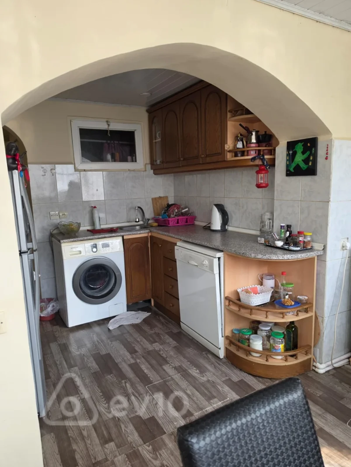 Satılır 3 otaqlı köhnə tikili 60 m²