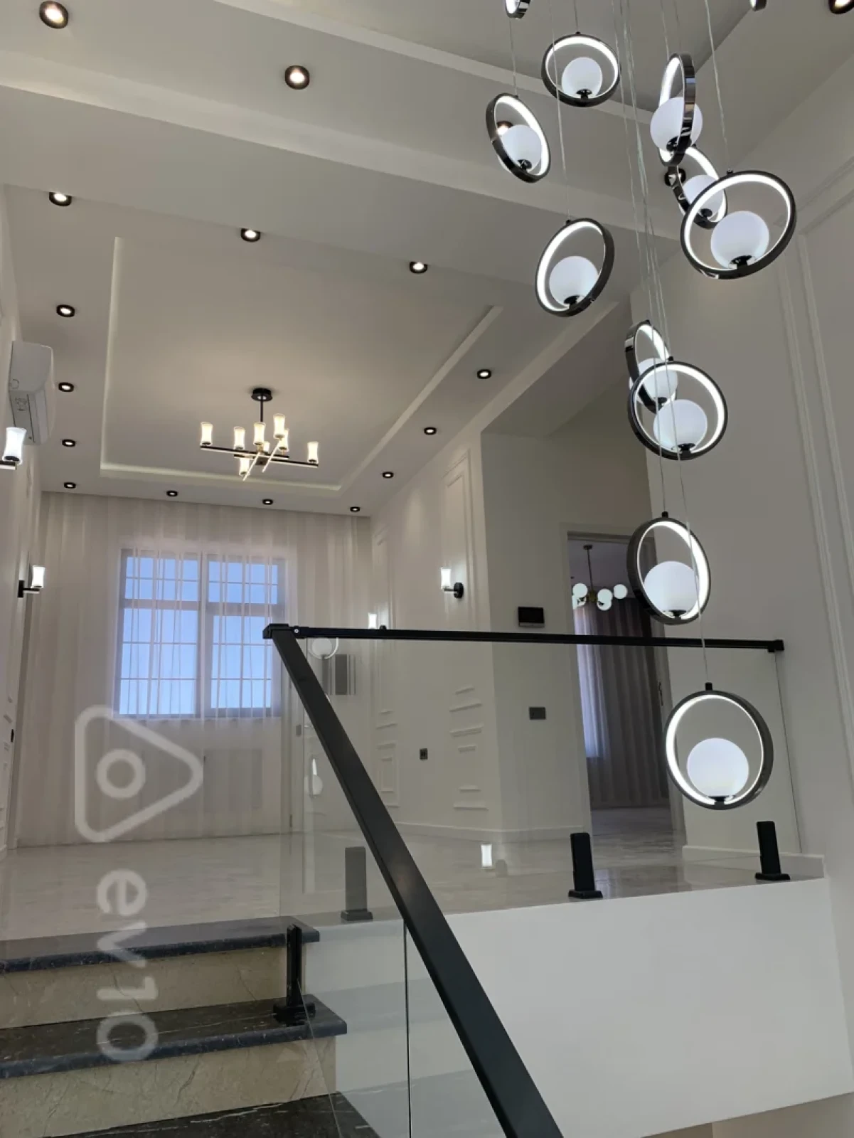 Satılır 7 otaqlı həyət evi 430 m²