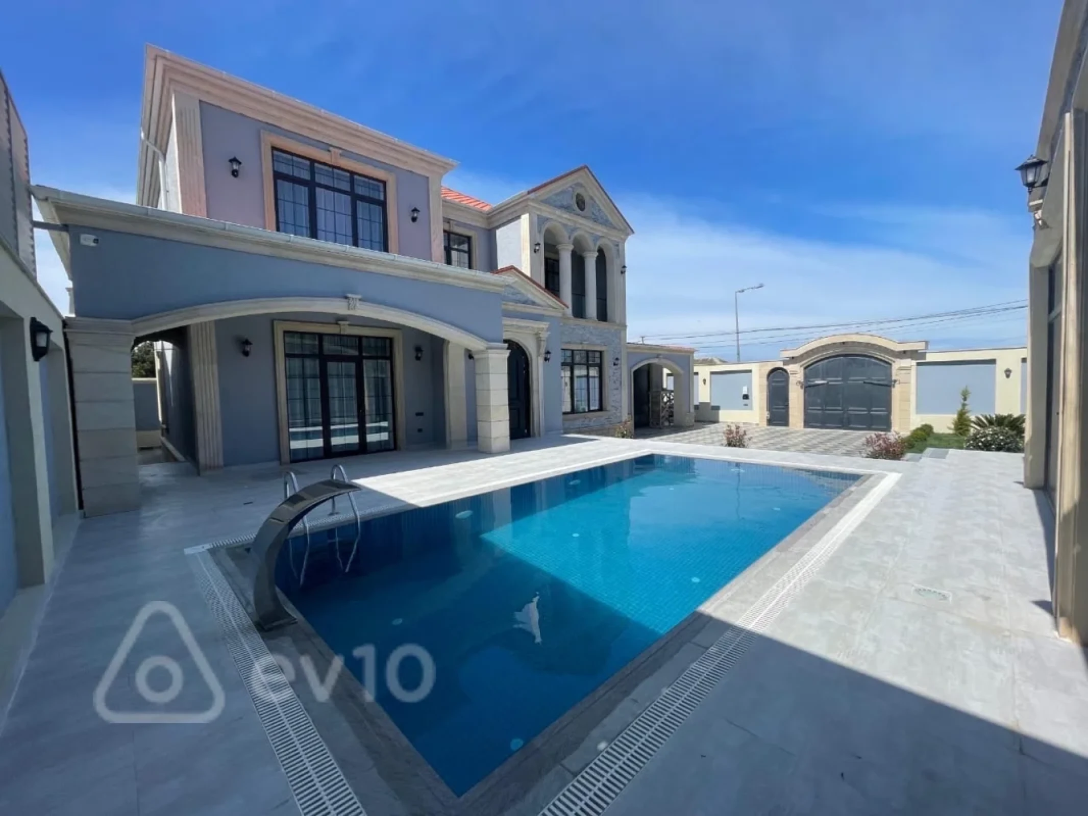 Satılır 7 otaqlı həyət evi 430 m²