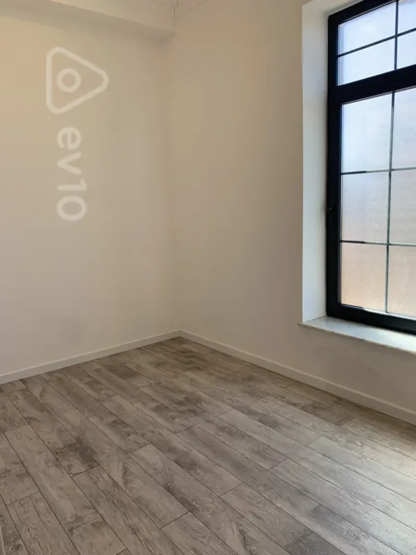 Satılır 7 otaqlı həyət evi 430 m²