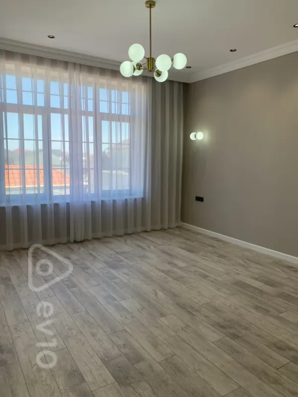 Satılır 7 otaqlı həyət evi 430 m²