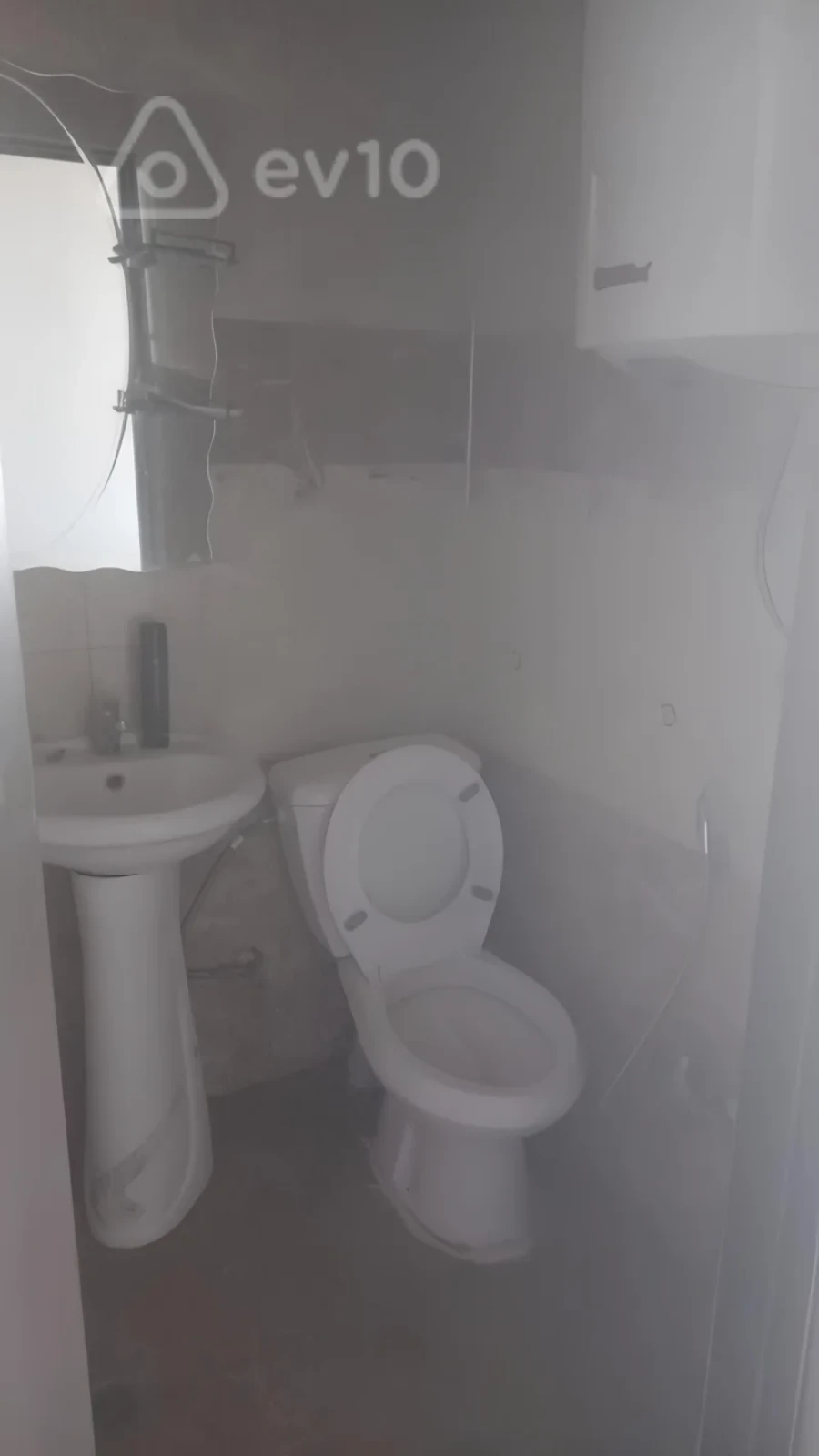 Kirayə verilir 2 otaqlı köhnə tikili 50 m²