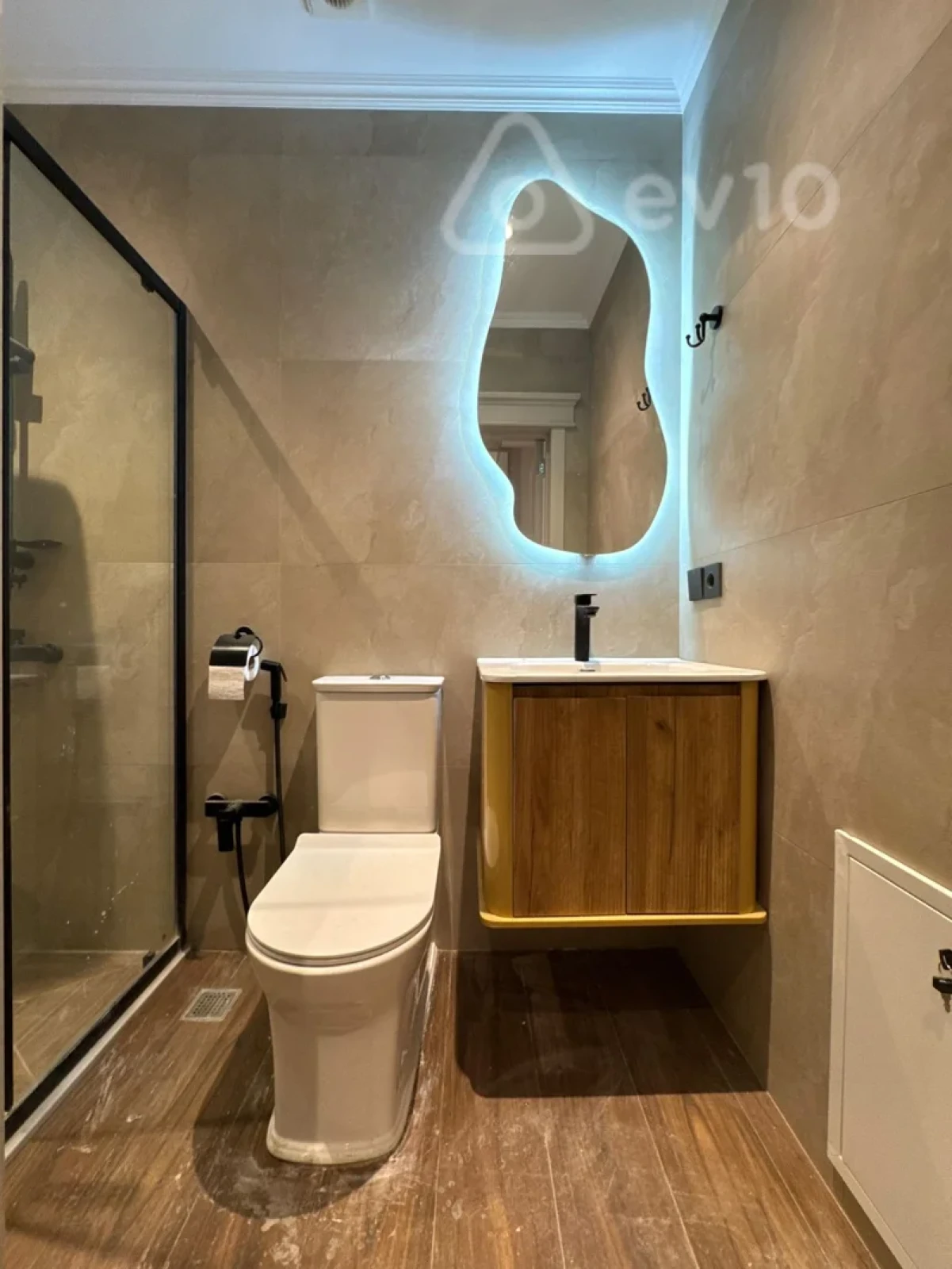 Satılır 2 otaqlı yeni tikili 62 m²