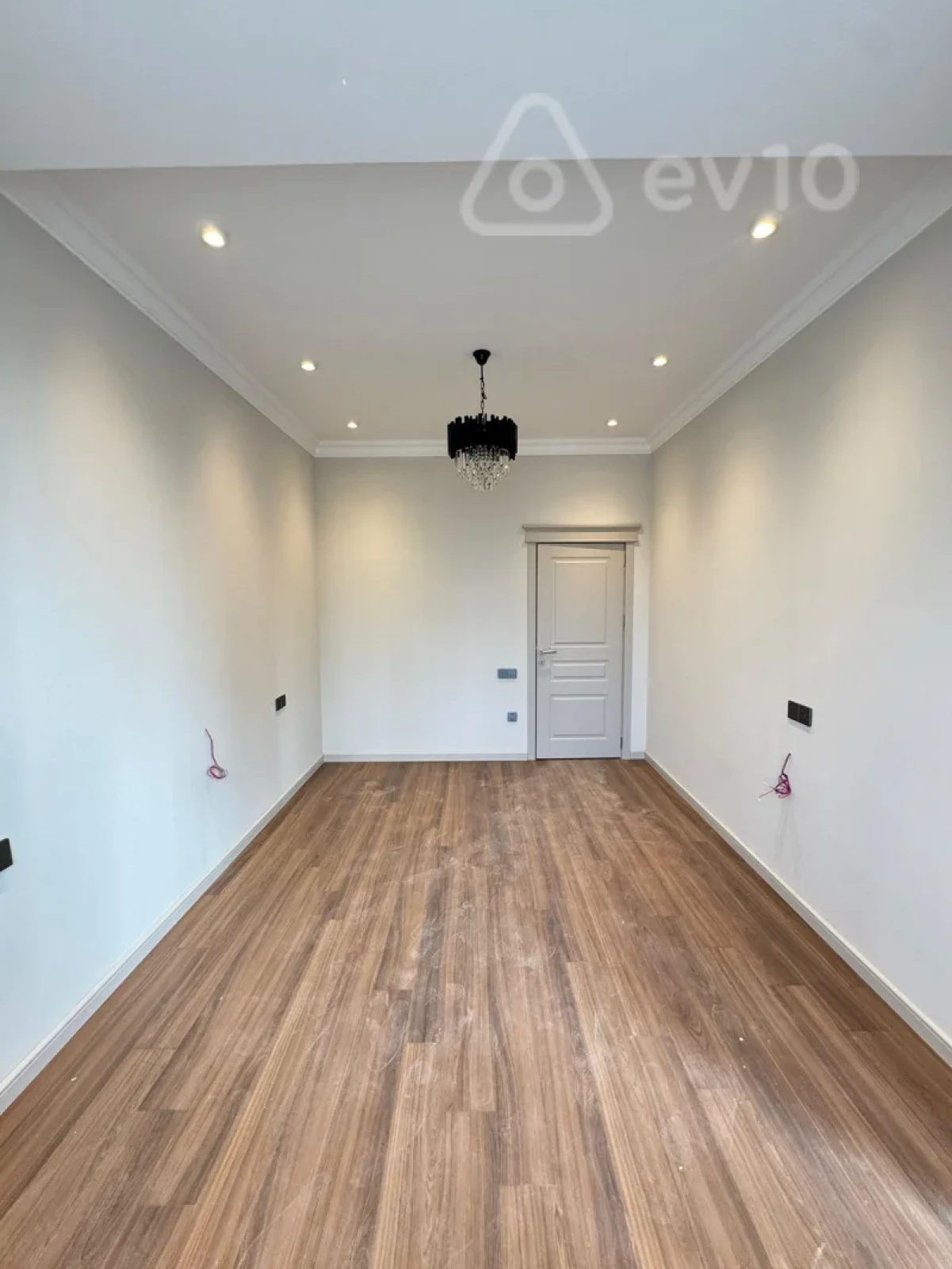 Satılır 2 otaqlı yeni tikili 62 m²