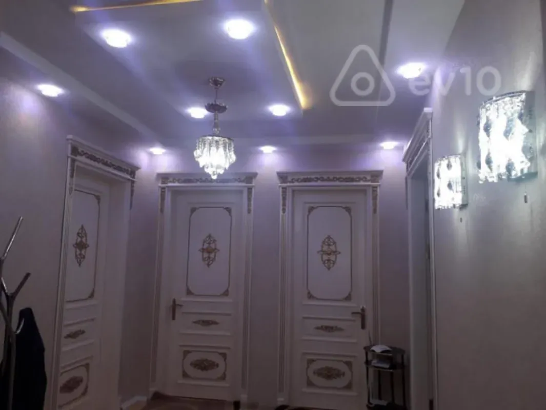 Kirayə verilir 4 otaqlı həyət evi 130 m²