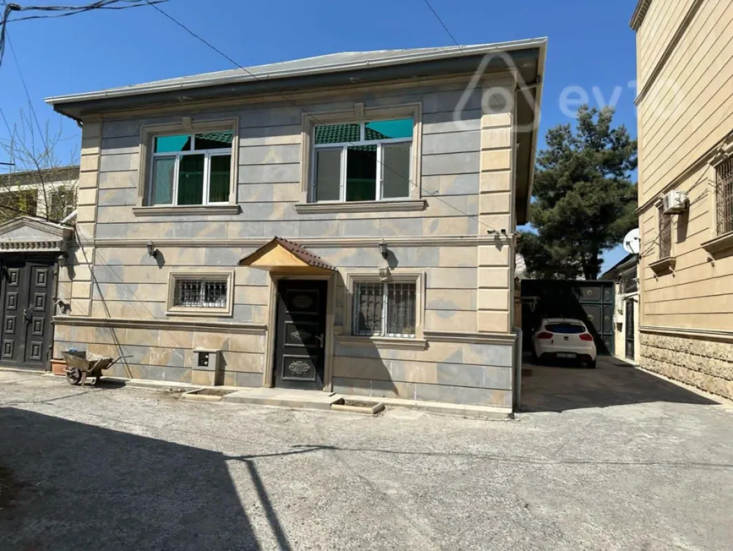 Kirayə verilir 4 otaqlı həyət evi 130 m²