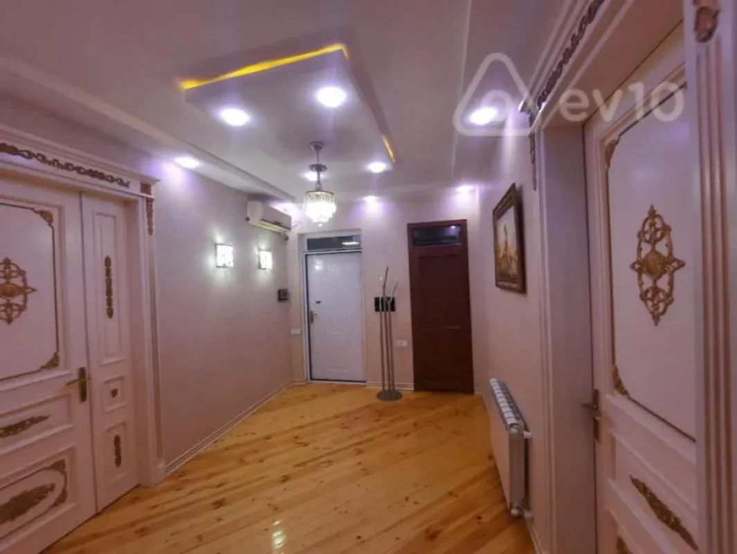Kirayə verilir 4 otaqlı həyət evi 130 m²