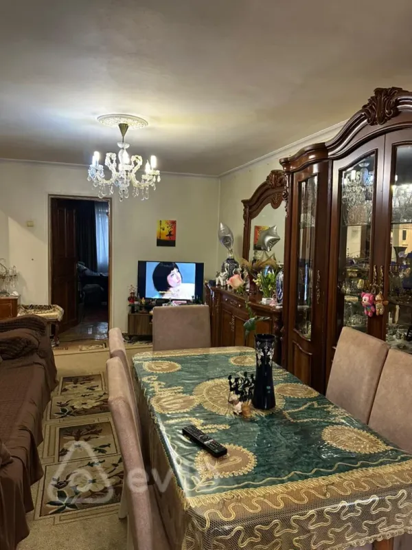 Satılır 3 otaqlı köhnə tikili 70 m²