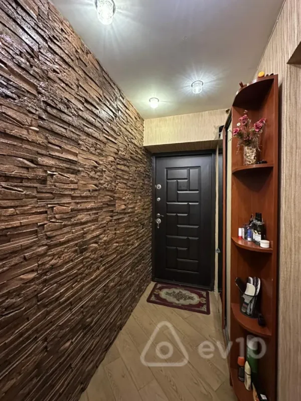 Satılır 3 otaqlı köhnə tikili 70 m²