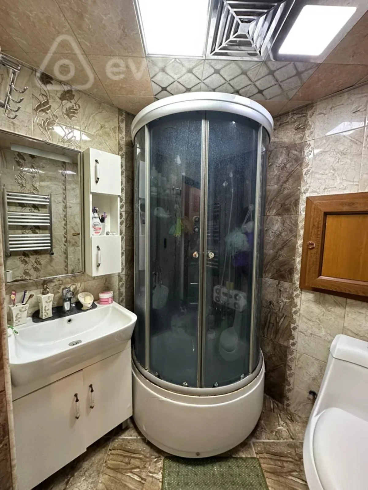 Satılır 3 otaqlı köhnə tikili 70 m²