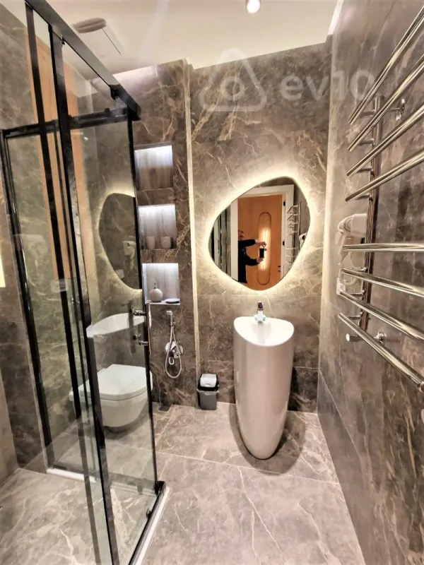 Kirayə verilir 3 otaqlı yeni tikili 180 m²