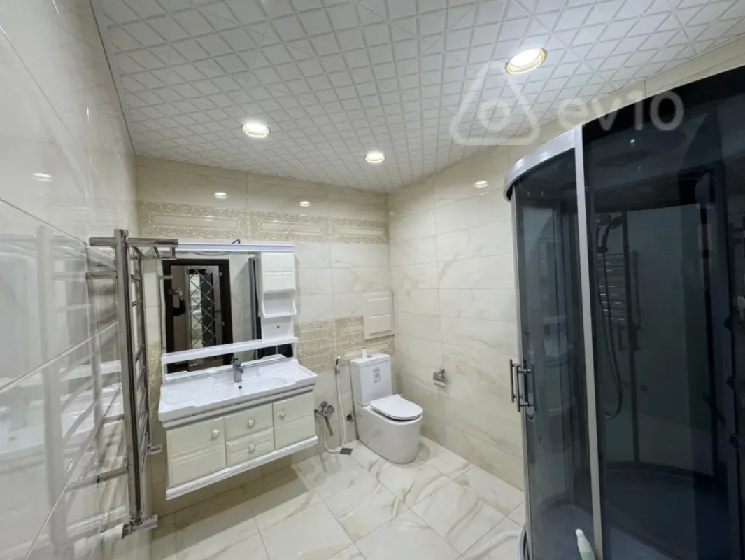 Kirayə verilir 2 otaqlı yeni tikili 75 m²