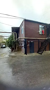 Kirayə verilir 2 otaqlı köhnə tikili 40 m²