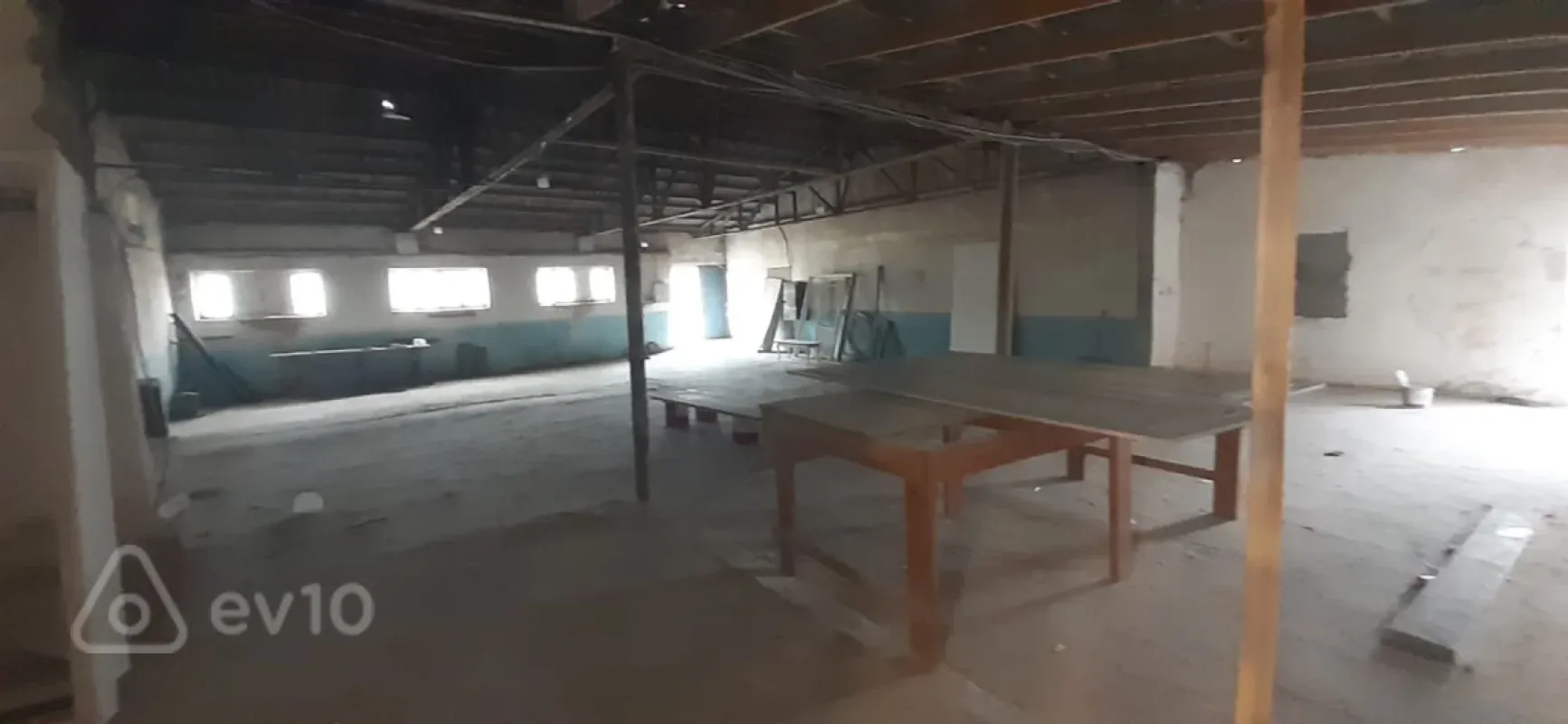 Kirayə verilir mənzil 300 m²