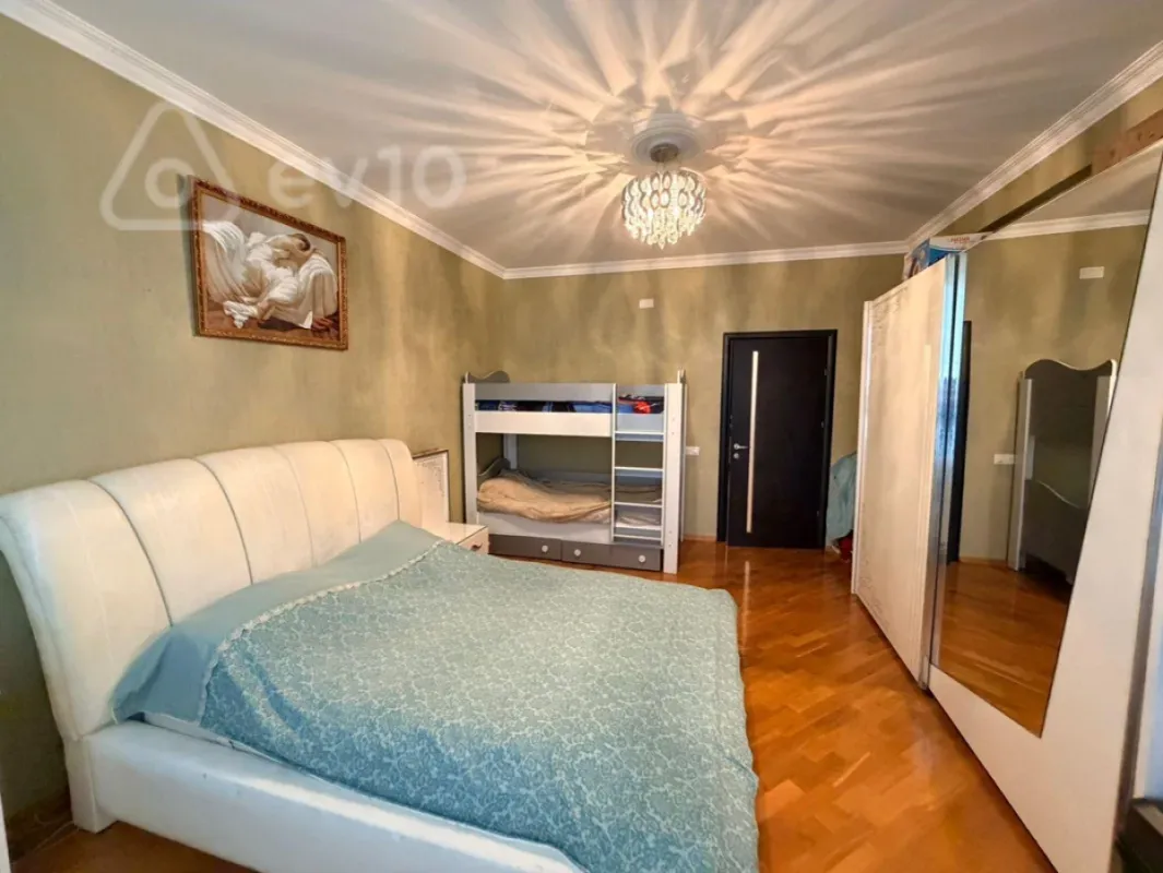 Satılır 2 otaqlı yeni tikili 110 m²