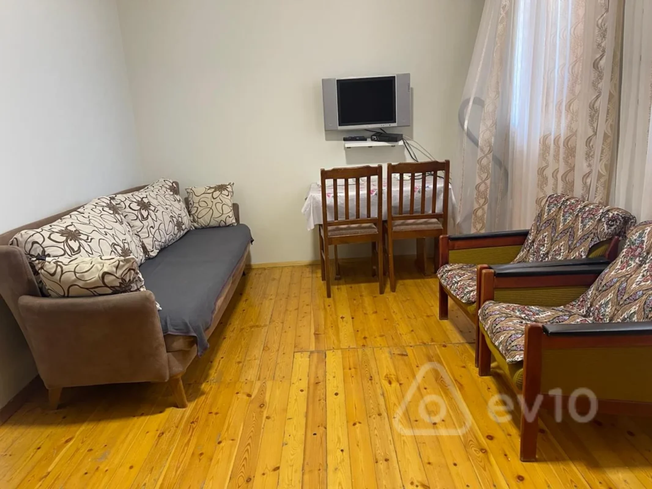 Kirayə verilir 3 otaqlı həyət evi 100 m²