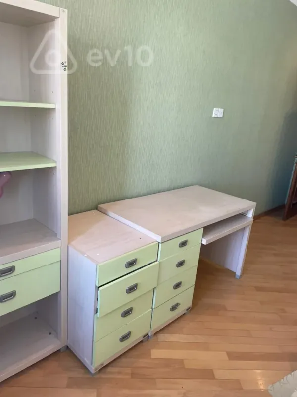 Kirayə verilir 2 otaqlı yeni tikili 125 m²