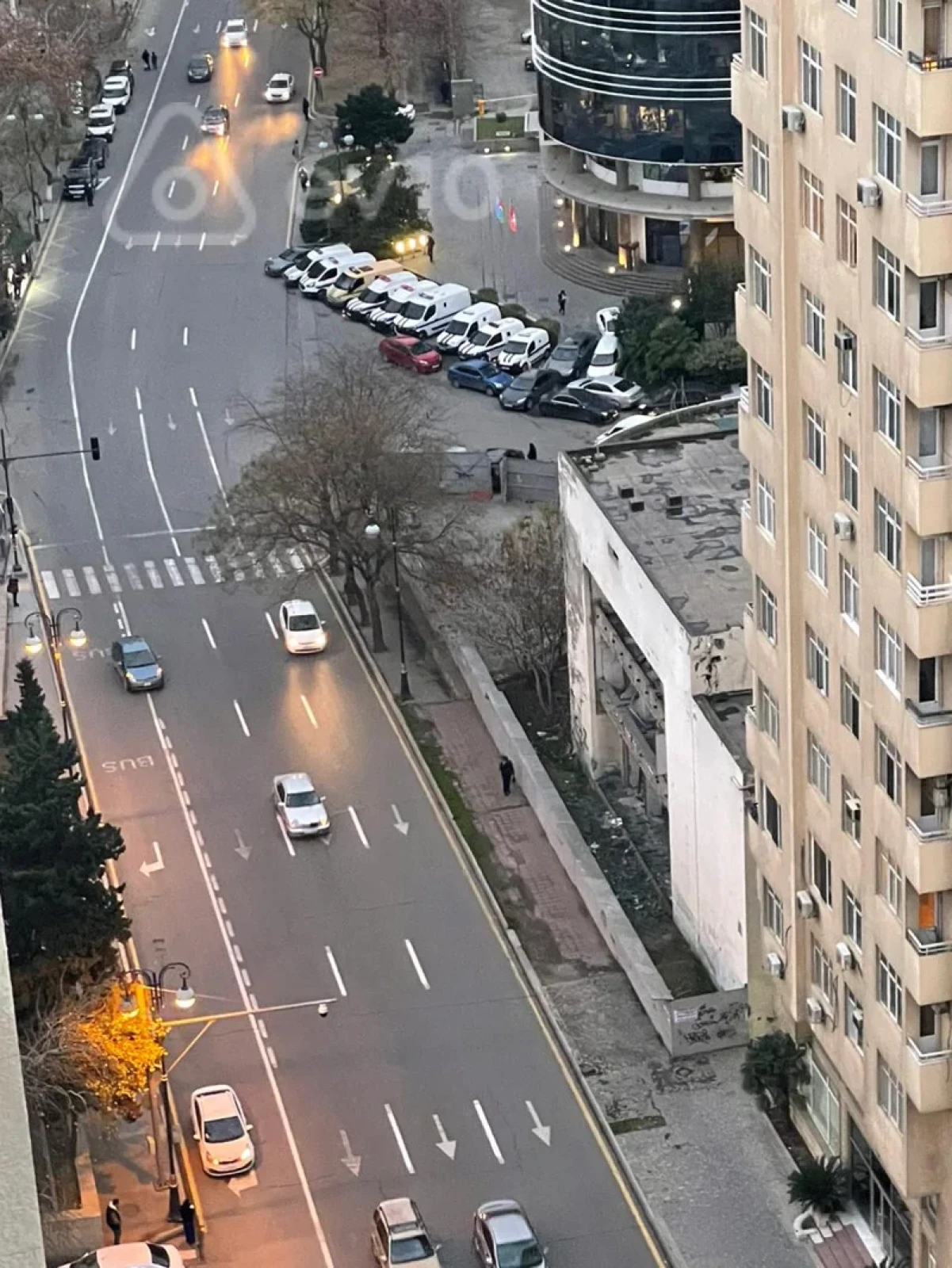 Kirayə verilir 2 otaqlı yeni tikili 125 m²