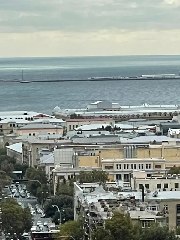 Kirayə verilir 2 otaqlı yeni tikili 125 m²