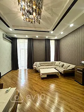 Kirayə verilir 3 otaqlı köhnə tikili 120 m² — Bakı, Səbail 3 otaq 120.00 m²