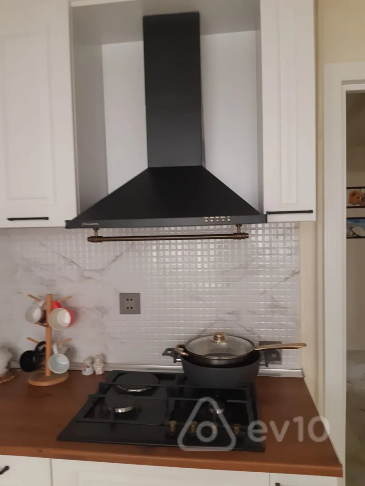 Kirayə verilir 2 otaqlı köhnə tikili 42 m²