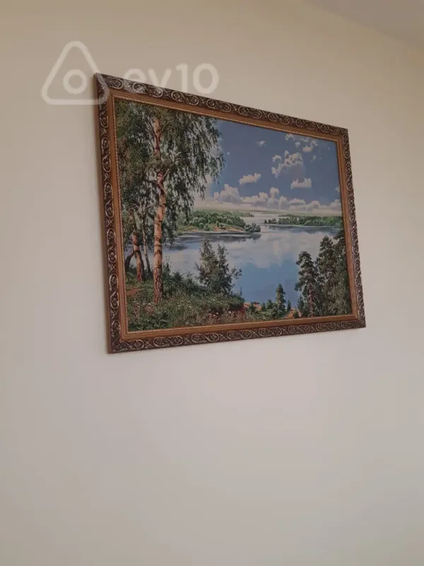 Kirayə verilir 2 otaqlı köhnə tikili 42 m²