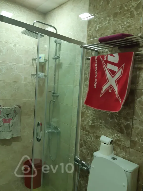 Kirayə verilir 2 otaqlı köhnə tikili 42 m²