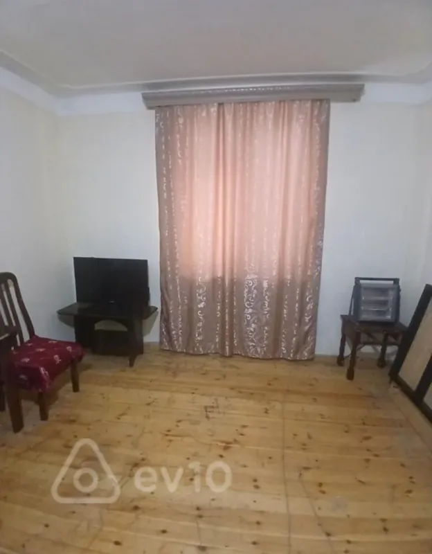 Kirayə verilir 1 otaqlı köhnə tikili 22 m²