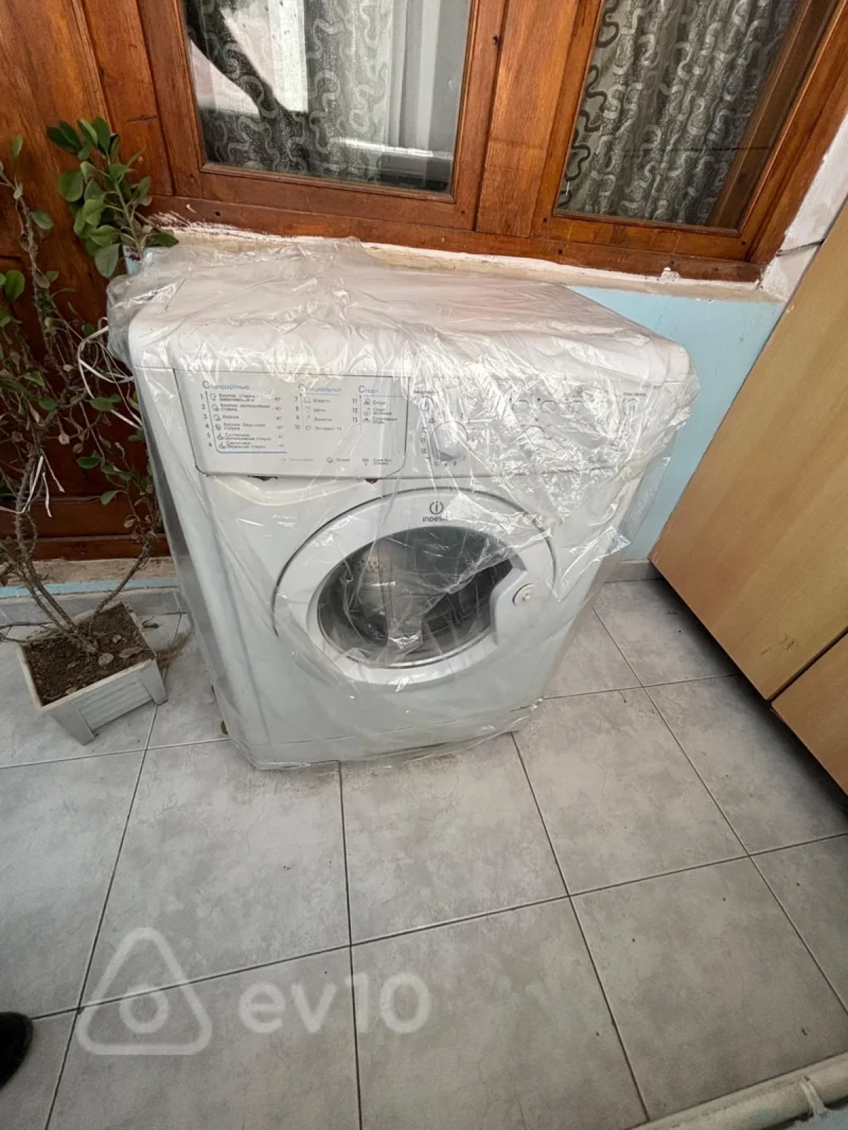 Kirayə verilir 4 otaqlı köhnə tikili 100 m²