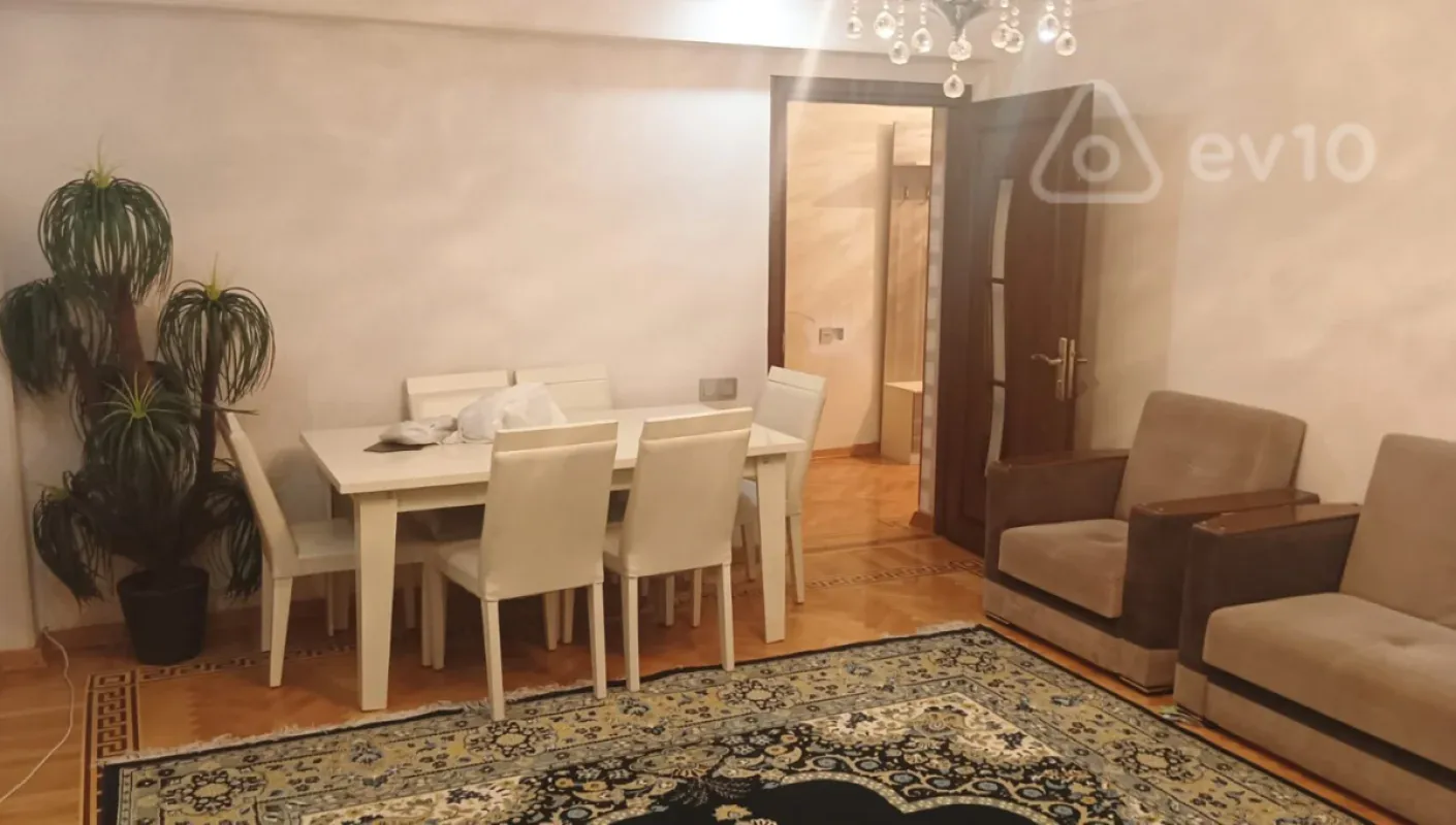 Satılır 3 otaqlı köhnə tikili 85 m²