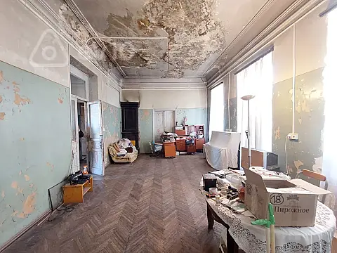 Satılır 5 otaqlı köhnə tikili 130 m²