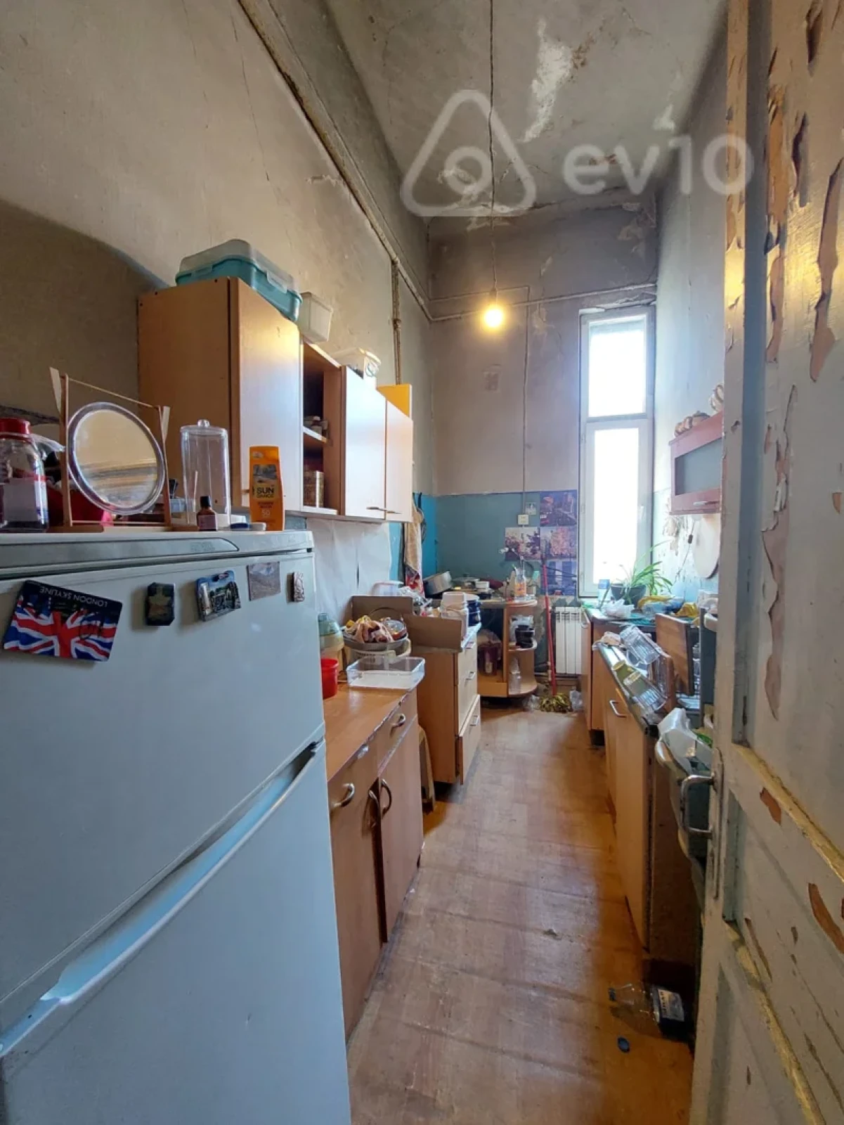 Satılır 5 otaqlı köhnə tikili 130 m²