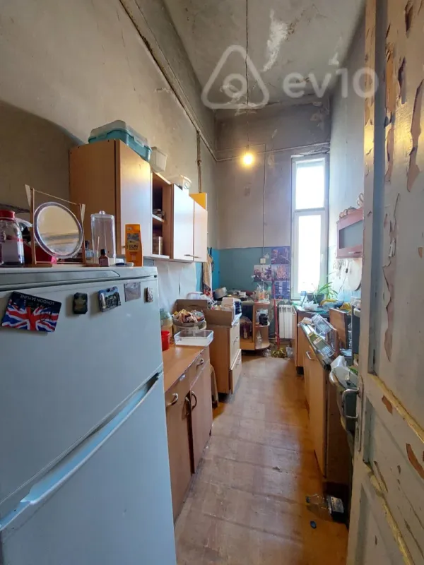 Satılır 5 otaqlı köhnə tikili 130 m²