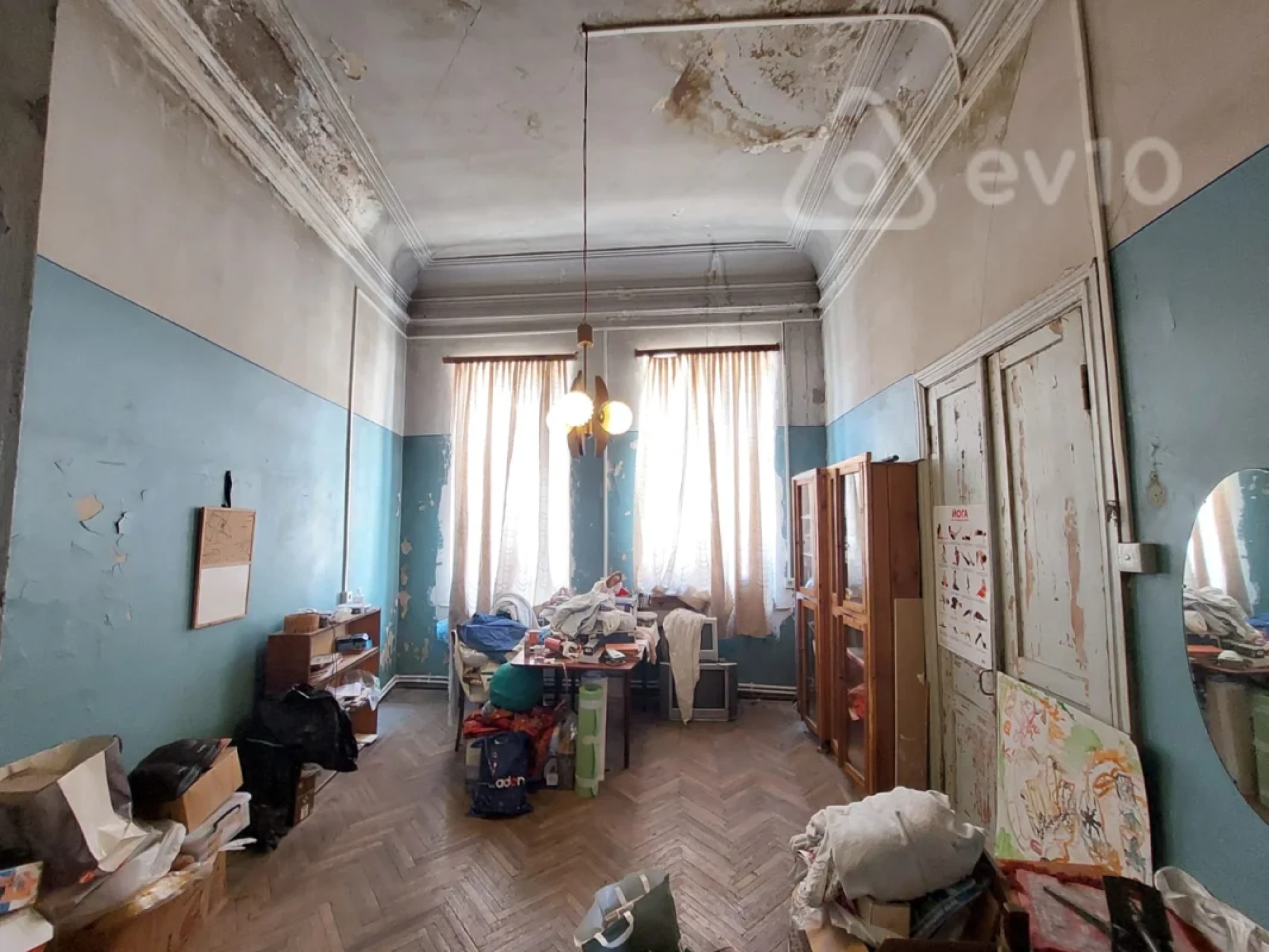 Satılır 5 otaqlı köhnə tikili 130 m²