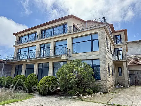 Satılır 9 otaqlı həyət evi 800 m² — Bakı, Səbail 9 otaq 800.00 m²