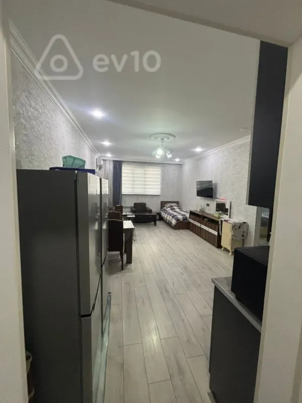 Kirayə verilir 2 otaqlı yeni tikili 60 m²