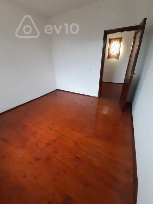 Kirayə verilir 4 otaqlı həyət evi 120 m²