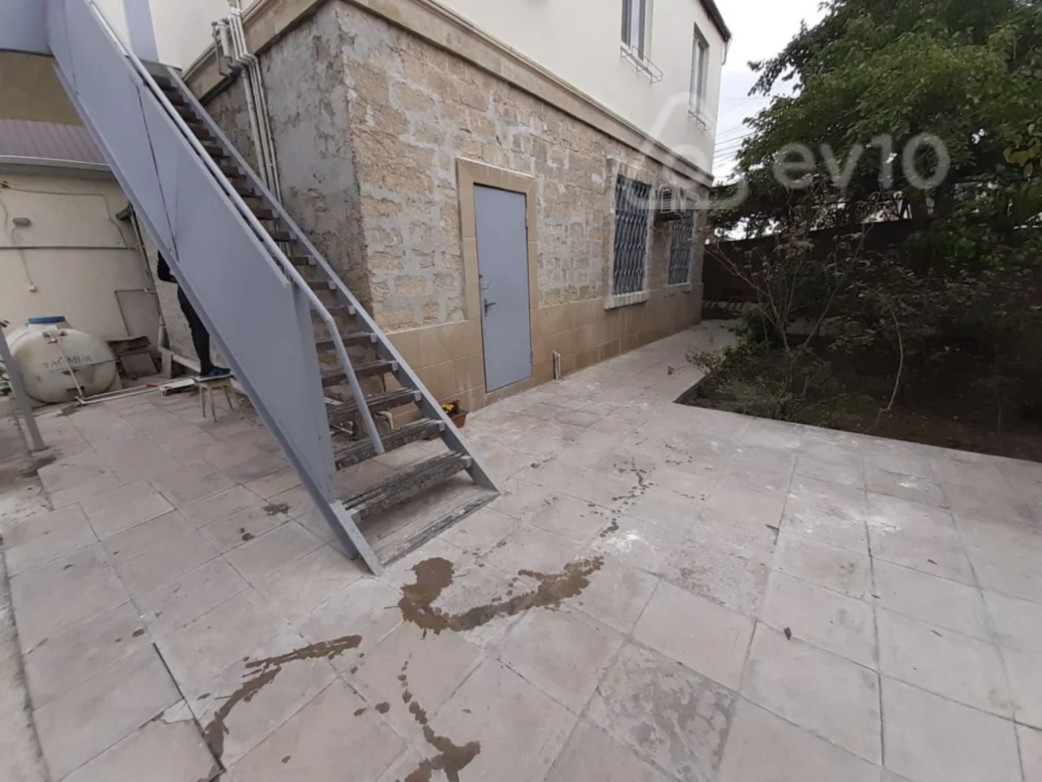 Kirayə verilir 4 otaqlı həyət evi 120 m²