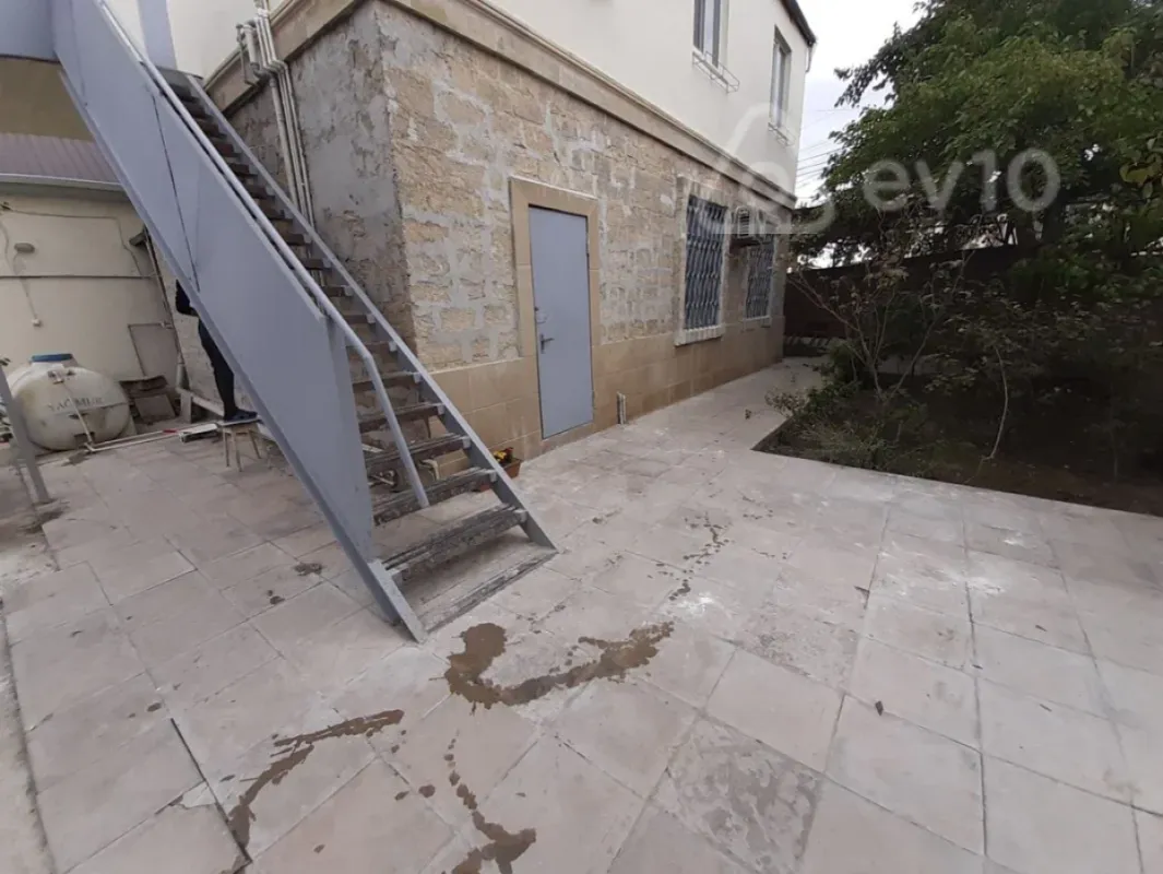 Kirayə verilir 4 otaqlı həyət evi 120 m²