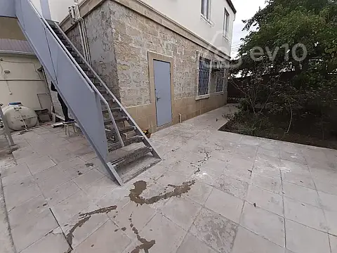 Kirayə verilir 4 otaqlı həyət evi 120 m² — Bakı, Binəqədi 4 otaq 120.00 m²