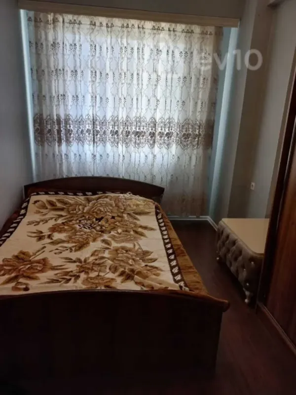 Kirayə verilir 3 otaqlı yeni tikili 90 m²