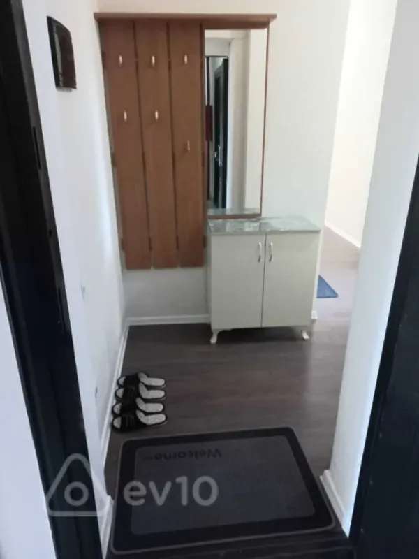 Kirayə verilir 3 otaqlı yeni tikili 90 m²