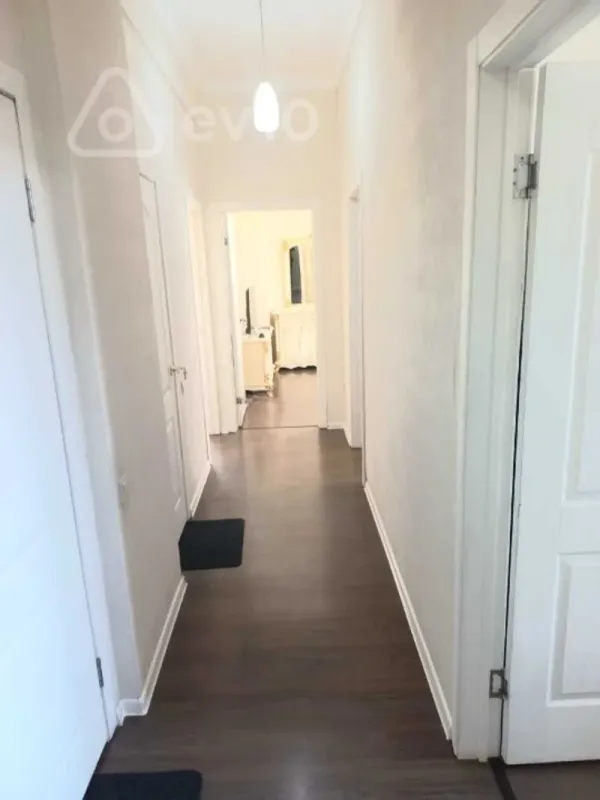 Kirayə verilir 3 otaqlı yeni tikili 90 m²