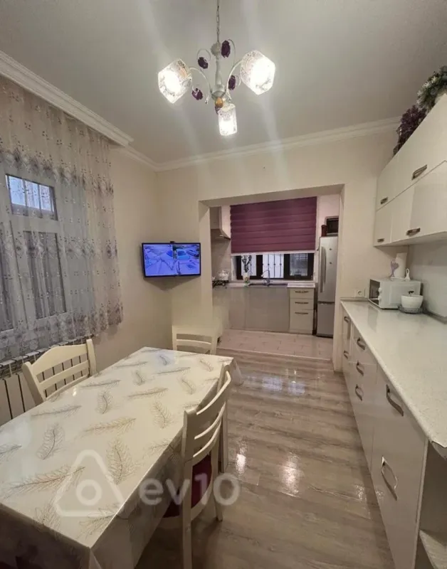 Satılır 3 otaqlı həyət evi 100 m²