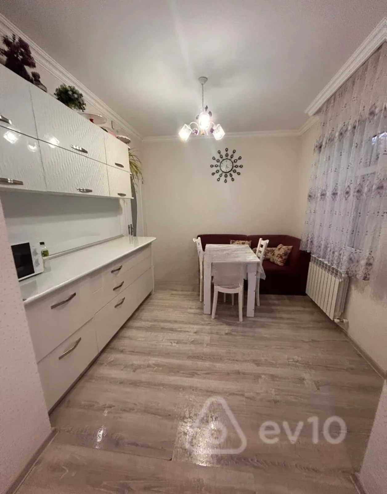 Satılır 3 otaqlı həyət evi 100 m²