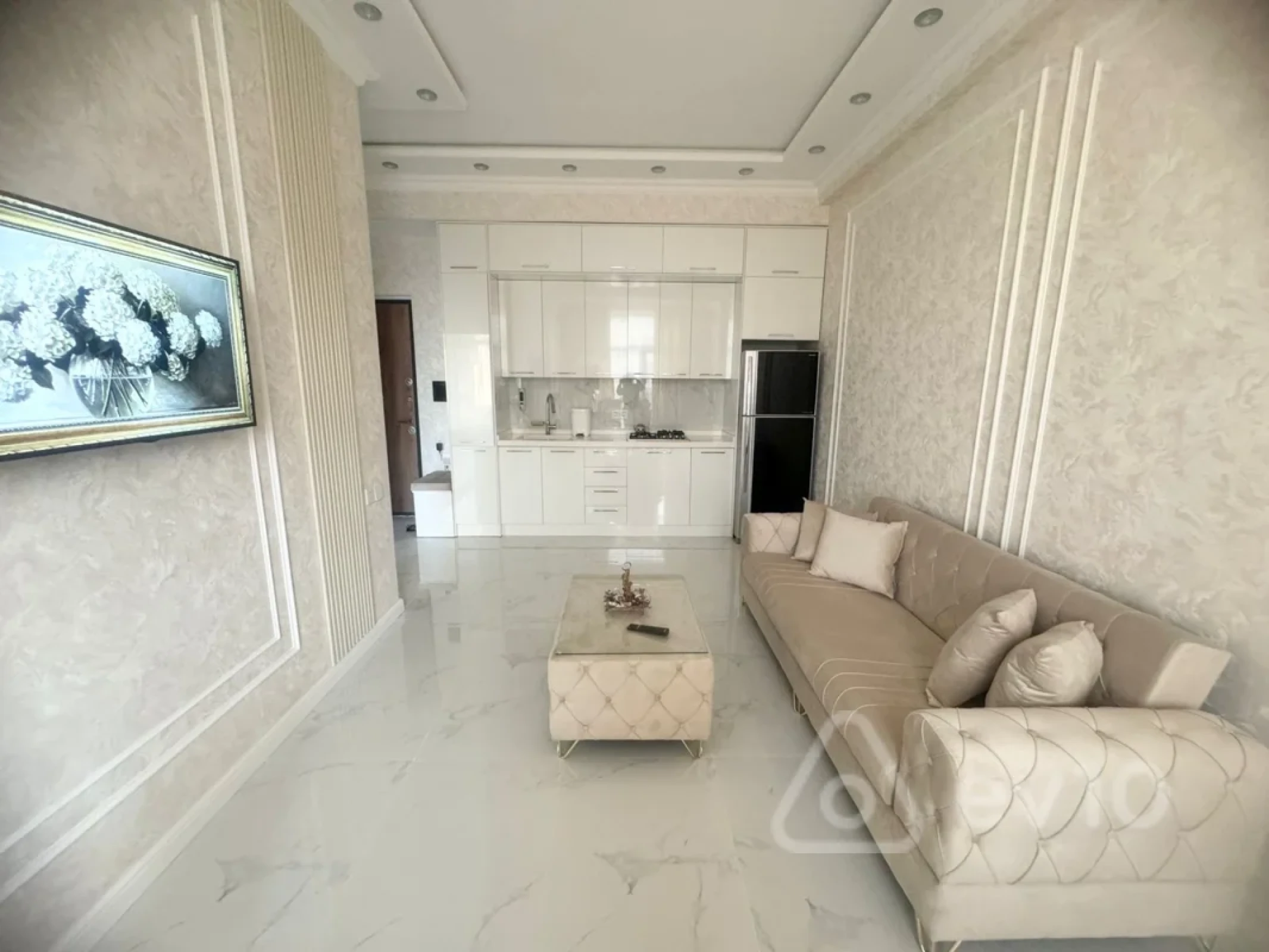Kirayə verilir 2 otaqlı yeni tikili 70 m²
