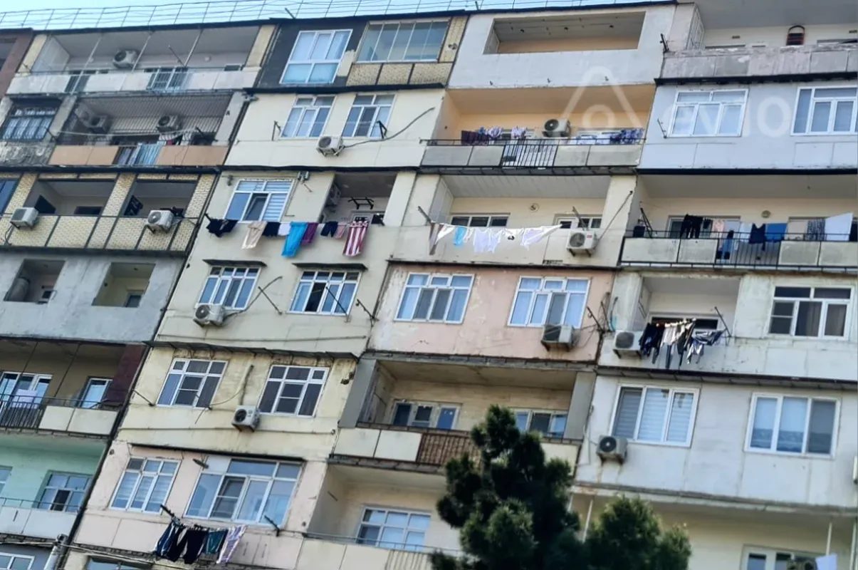 Kirayə verilir 2 otaqlı köhnə tikili 55 m²