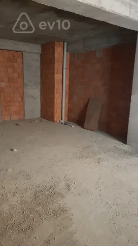 Satılır 2 otaqlı yeni tikili 85.7 m²