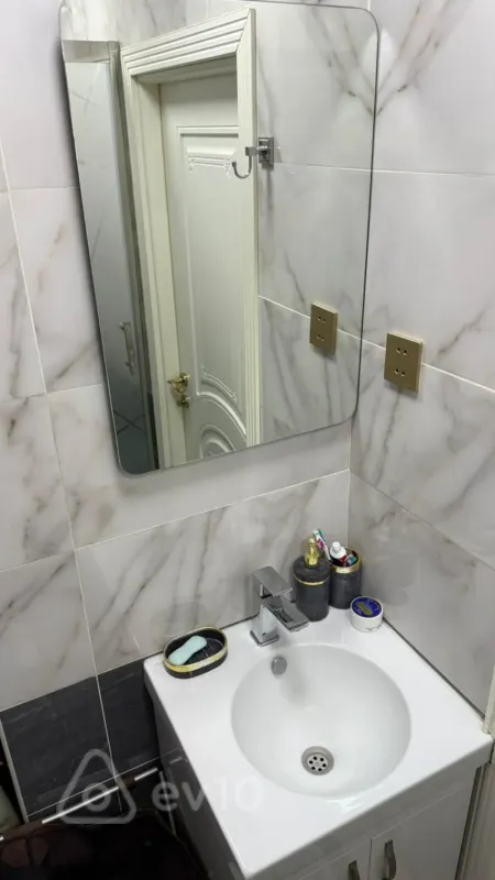 Kirayə verilir 3 otaqlı yeni tikili 70 m²