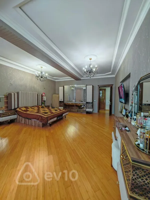 Kirayə verilir 2 otaqlı yeni tikili 150 m²